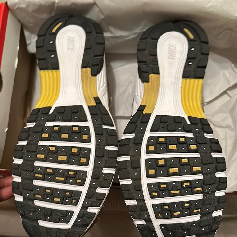 Nike P-6000 Metallic Gold/Black Sneakers - Picture 2 of 6